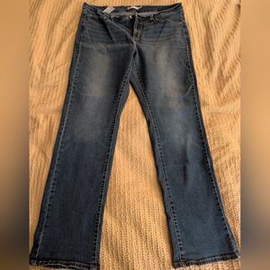 Stylish Denim Women's Straight Leg Jeans